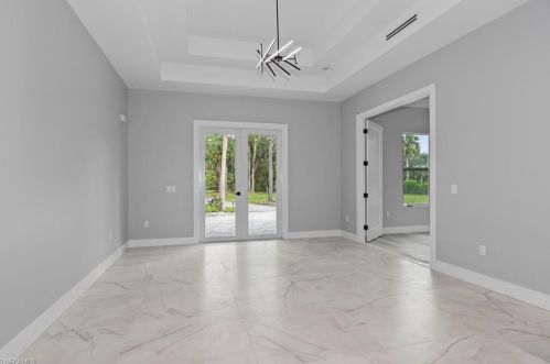 835 11th St, Naples FL  34117-2286 exterior