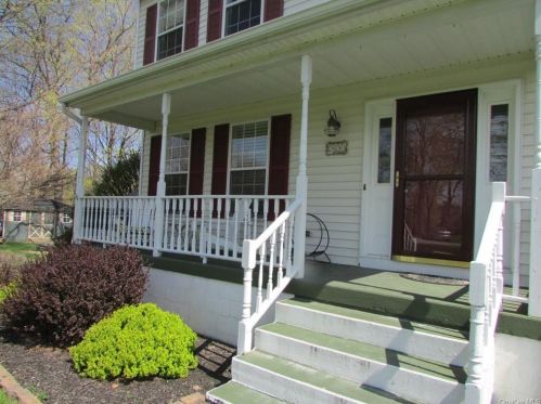 2 Dover Ct, Cornwall, NY 12518-1357