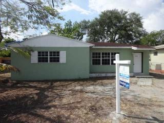 1210 117th St, Miami, FL 33161-6830