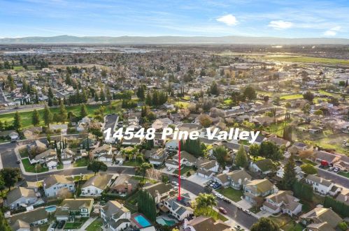 14548 Pine Valley Dr, Lathrop, CA 95330-9692