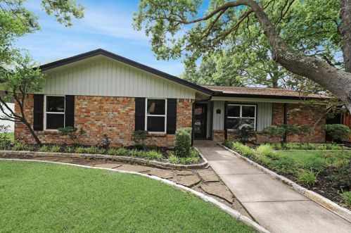 8 Doral Pl, Richardson, TX 75080-1542