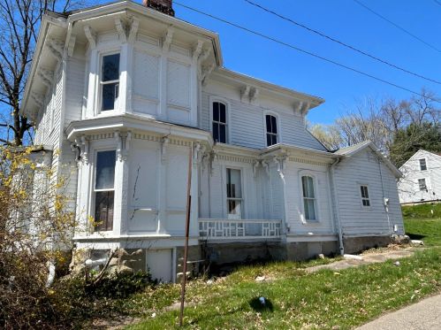 119 Burgess St, Mount Vernon, OH 43050-2501