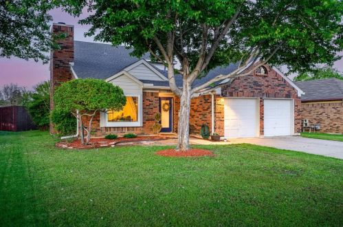5324 Colonial Dr, Lewisville, TX 75028-2512