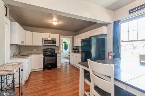 239 Chestnut St, West Deptford NJ  08093-1307 exterior