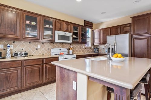 45850 Daviana Way, Temecula CA  92592-4170 exterior