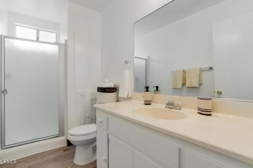 5239 Surfrider Way, Oxnard CA  93035-1070 exterior