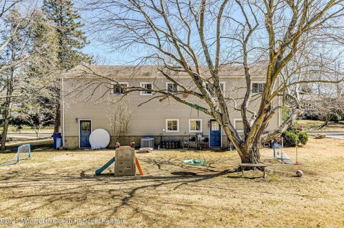 7 Danemar Dr, Middletown NJ  07748-3607 exterior