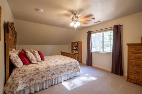 14812 Winding Creek Ct, Grass Valley CA  95949-7514 exterior