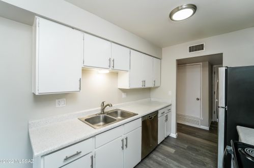 7612 45th St, Tucson AZ  85730-2425 exterior