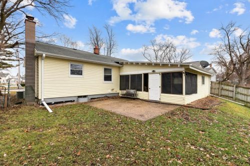1643 Algoma Blvd, Oshkosh, WI 54901-2722