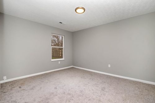 5 Sutton Way, Amelia OH  45102-2365 exterior
