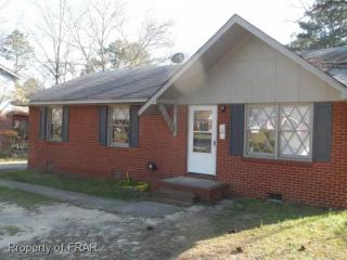 1943 Ireland Dr, Fayetteville NC  28304-1504 exterior