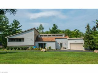 12140 Caves Rd, Chesterland, OH 44026-2106