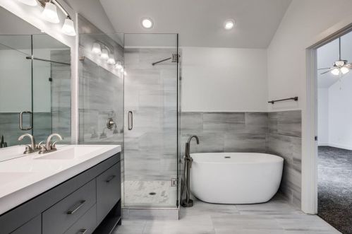 2728 Pinery Ln, Richardson TX  75080-1870 exterior