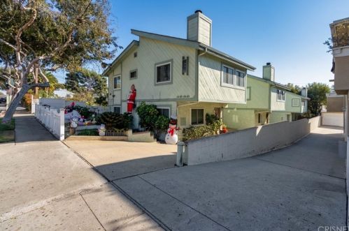 1820 Grant Ave, Redondo Beach, CA 90278-3512