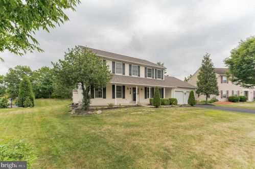 361 Buckingham Cir, Harleysville, PA 19438-1961