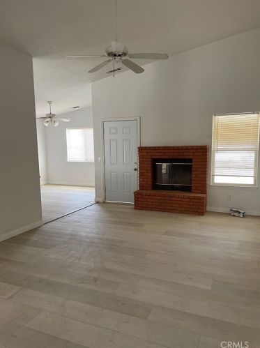 14460 Palo Alto Ct, Victorville, CA 92392-5400