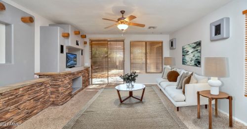 40261 Faith Ln, Phoenix, AZ 85086-1696