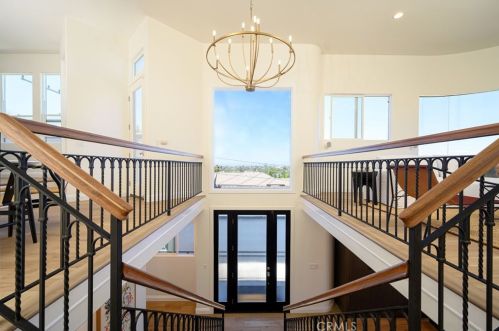 513 Dianthus St, Manhattan Beach CA  90266-6720 exterior