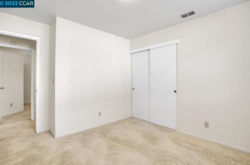 9456 Fairlight Ct, Elk Grove CA  95758-1031 exterior