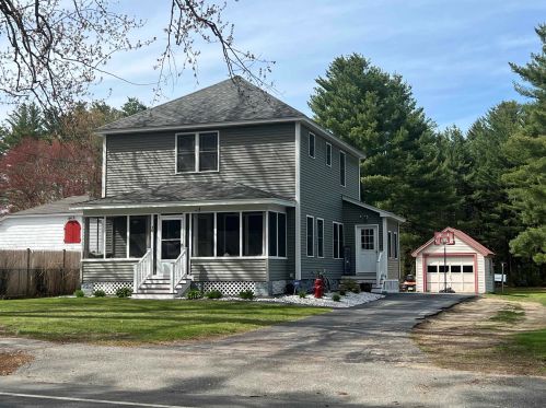 70 School St, Salem, NH 03079-2709
