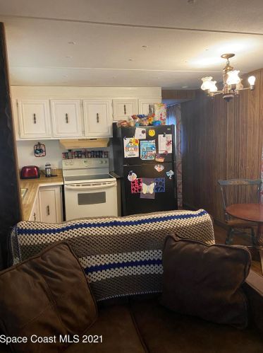 3336 Brevard Rd, Mims, FL 32754-5529