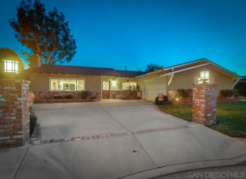1651 Vann Ct, El Cajon, CA 92020-2236