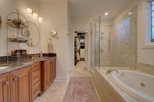 3068 Lyndale Ct, Covington KY  41017-2357 exterior