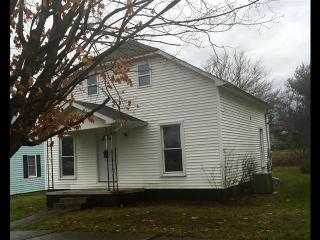 198 Bennett Ave, Jackson, OH 45640-1153