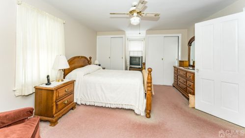 143 High St, Woodbridge NJ  07095-3047 exterior