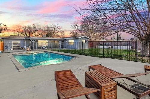 45035 Harlas Ave, Lancaster, CA 93534-2146