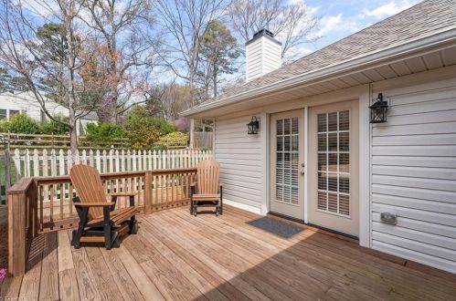 1518 Liberty Dr, Greensboro NC  27408-4928 exterior