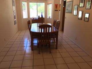 2611 King Way, Claremont CA  91711-1722 exterior