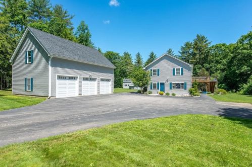 156 Raymond Rd, Deerfield NH  03037-1507 exterior