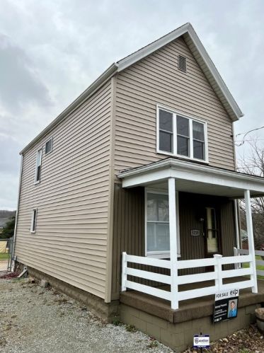5218 State Route 982, Bradenville, PA 15620-1057