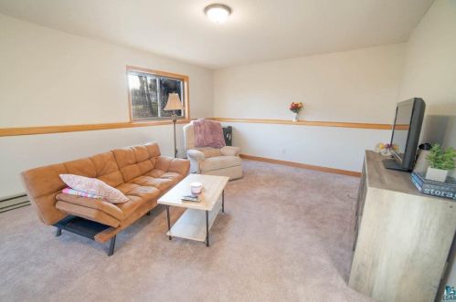 2905 Palisade Dr, Duluth, MN 55811-5804