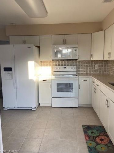 579 91st Ave, Naples FL  34108-2420 exterior