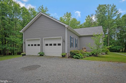 9651 Meadows Rd, Locust Grove, VA 22508-9745