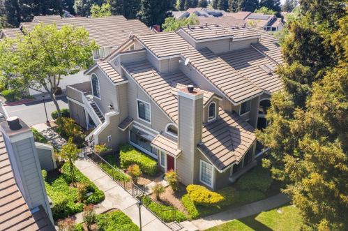 2851 Buena Crest Ct, San Jose CA  95121-2956 exterior