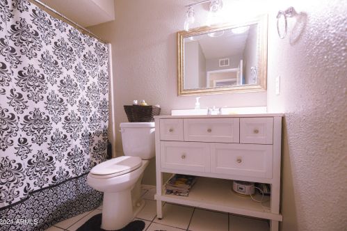 1809 51 Dr, Phoenix AZ 85035-1901 exterior