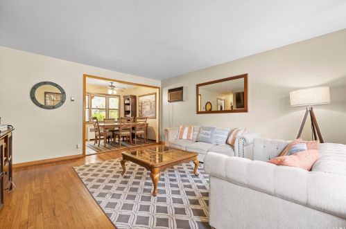 12 Covington St, Huntington Station NY  11746-8406 exterior