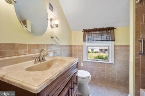 101 Elm Ave, Yardley PA 19067-7419 exterior