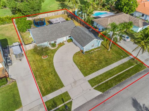 159 Viscaya Ave, West Palm Beach FL  33411-1003 exterior