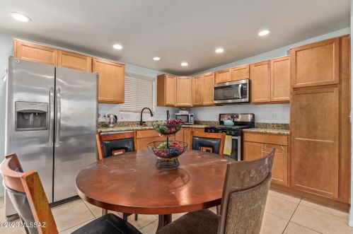 4801 Camino De La Plz, Tucson AZ  85714-3125 exterior