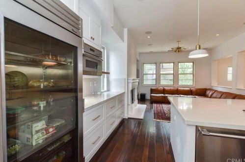 28 Climbing Vine, Irvine CA  92603-0200 exterior