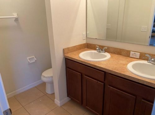 6411 Windsor Lake Cir, Sanford FL  32773-5743 exterior