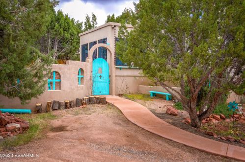 105 Castle Rock Trl, Sedona AZ 86336-6820 exterior