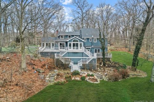 75 Nubel Ln, New Canaan CT  06840-6913 exterior