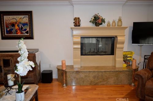 11803 Casimir Ave, Hawthorne CA  90250-1994 exterior