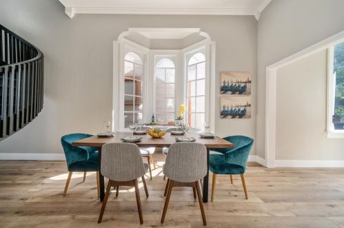 1433 Adeline St, Oakland CA  94607-2800 exterior